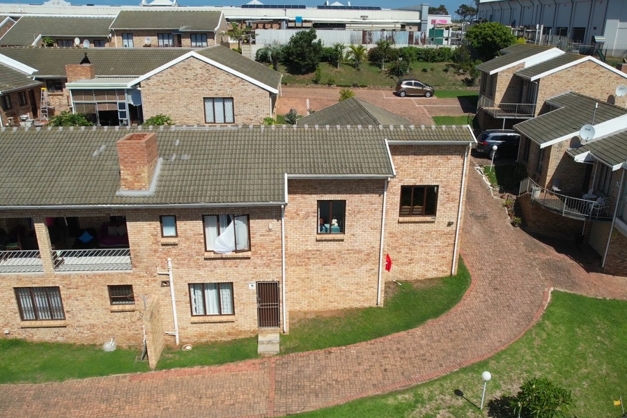 4 Bedroom Property for Sale in Jeffreys Bay Central Eastern Cape